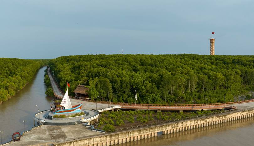 Từ sài gòn đi Cà Mau bao nhiêu km